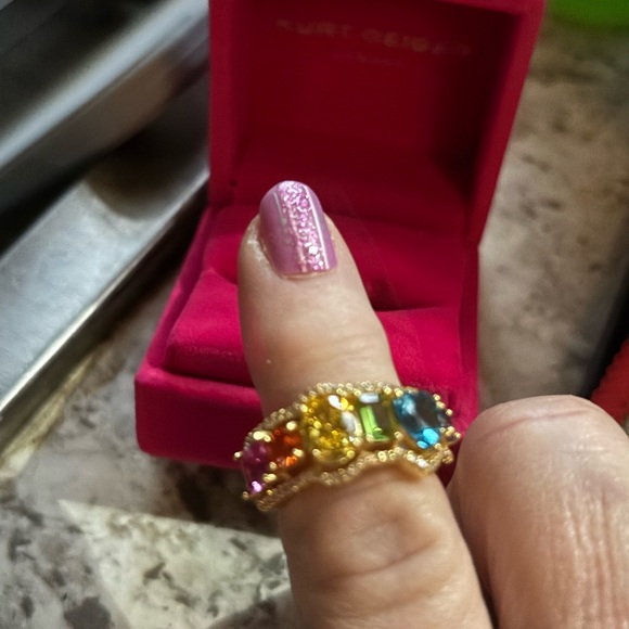 NWT Kurt Geiger GORGEOUS Gold Ring with Blue and Yellow Gems Size 8 - Picture 2 of 4